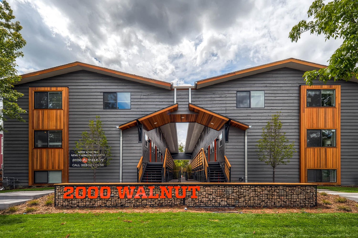 2000 Walnut Building View